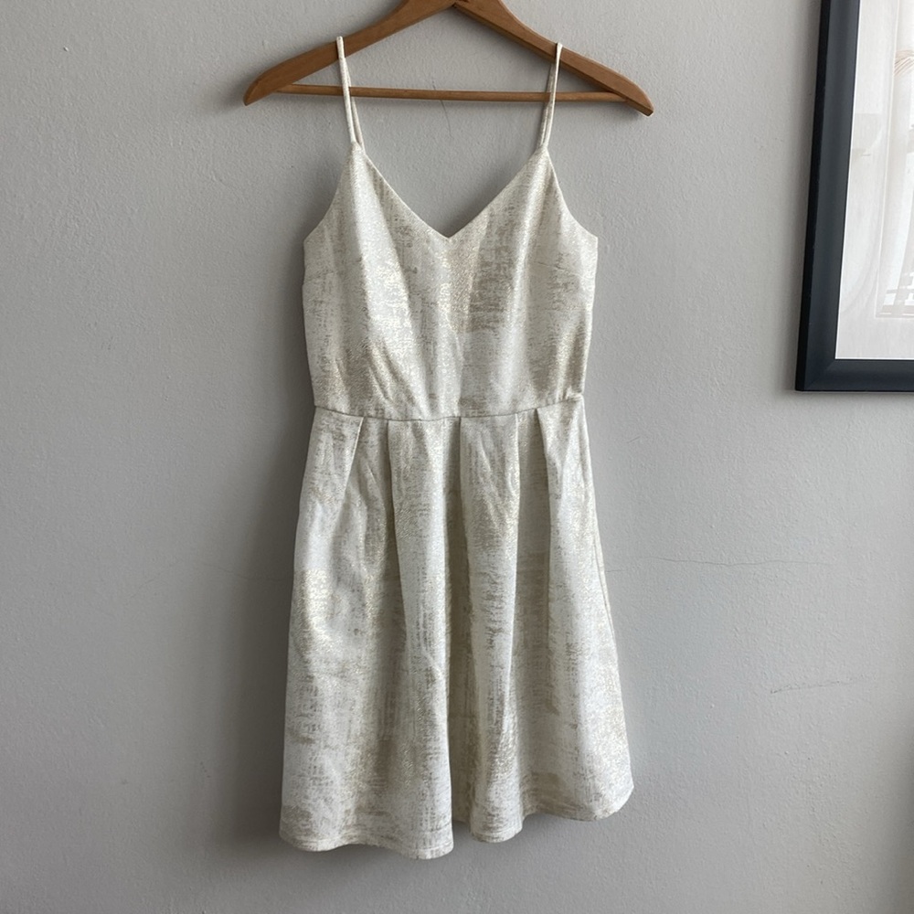 Short dress